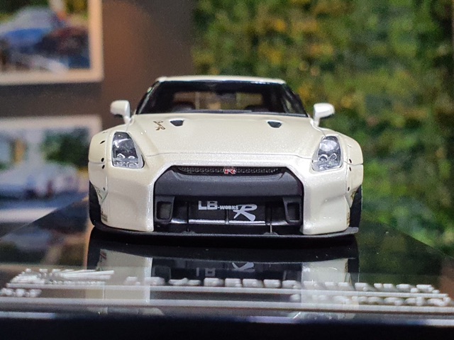 🧡🧡🧡Mô Hình Nissan GTR R35 LB-Works Liberty Walk 1:43 ONE MODEL 🧡🧡🧡