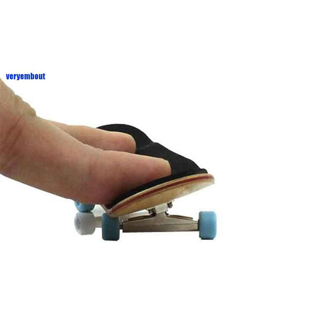 Hộp Đựng Băng Keo Bằng Gỗ Sồi Gắn Ván Trượt Ngón Tay