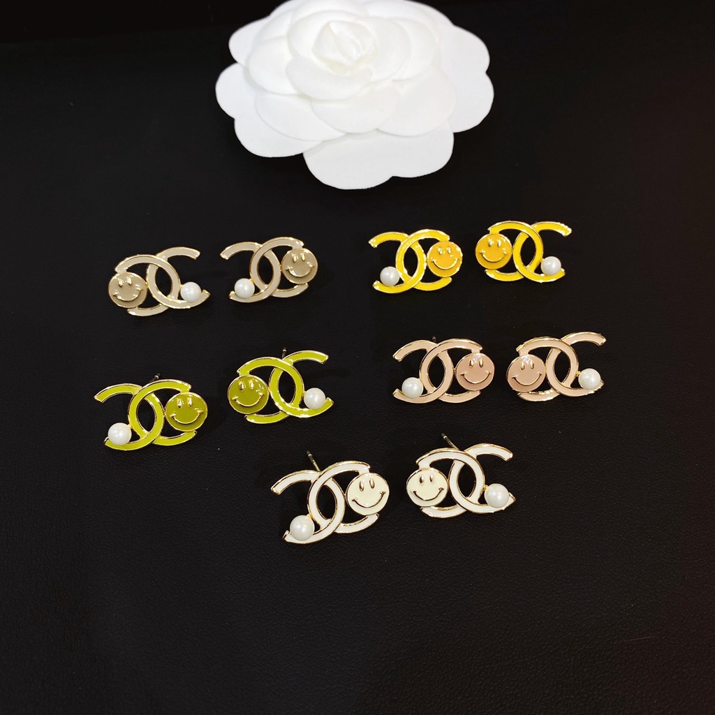 Bông Tai Nữ Cá Tính Đính Đá Cao Cấp Mang Phong Cách Hàn Quốc  - MS302610