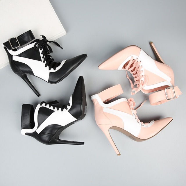 Boot cao gót mũi nhọn Forever 21