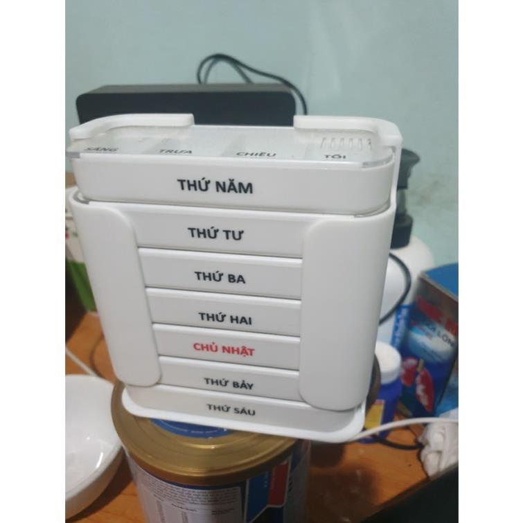 Hộp chia thuốc 7 ngày tiện lợi Ts-5317