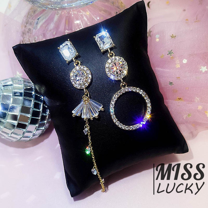 Khuyên tai đính đá không đối xứng thiết kế thời trang cho nữ