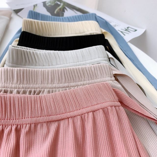 Bộ mặc nhà thêu hoa cúc