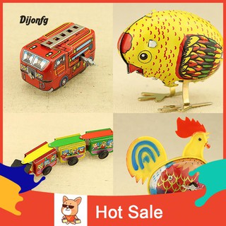 Đồ chơi hình con gà trống bằng sắt