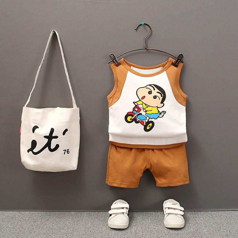 Bộ đồ gồm áo thun không tay hình cậu bé bút chì + quần short đáng yêu cho bé