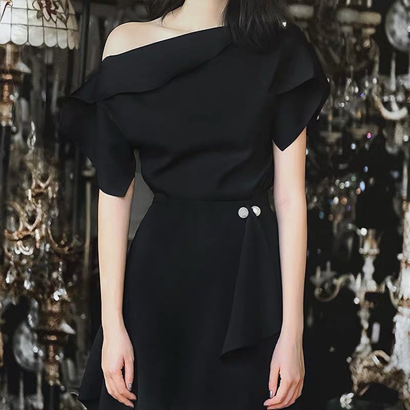 Set tiệc bigsize đen hở vai xếp ly bên eo cho nàng, set áo và chân váy tiệc xinh cho nàng bigsize