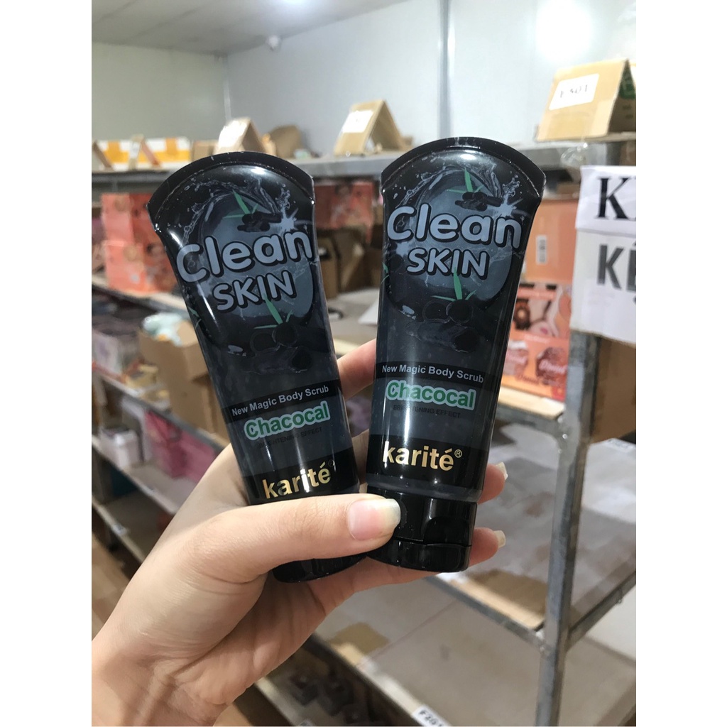 Tuýp tẩy da chết than hoạt tính kissbeauty 110ml | BigBuy360 - bigbuy360.vn