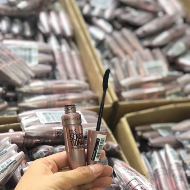 Macara dài và dày mi Maybeline | BigBuy360 - bigbuy360.vn