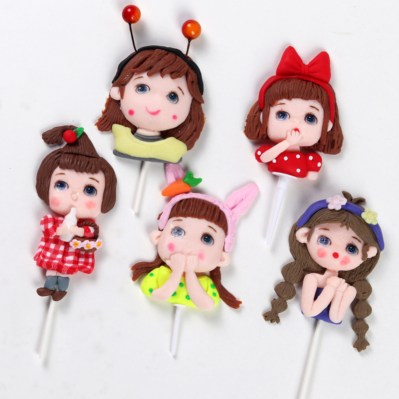 Phụ kiện trang trí bánh kem hình bé trai/bé gái bằng gốm sứ mềm dễ thương