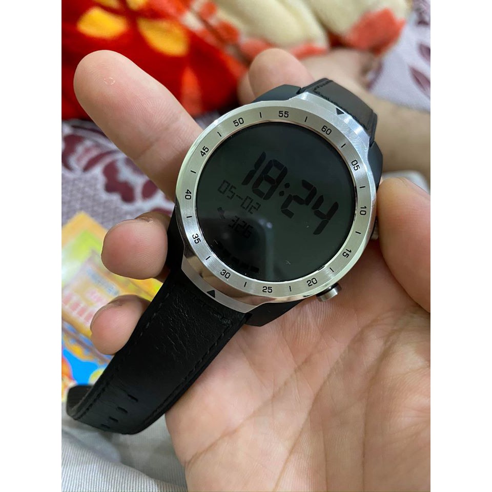 Đồng hồ thông minh Ticwatch Pro - Sử dụng pin lên tới 30 ngày