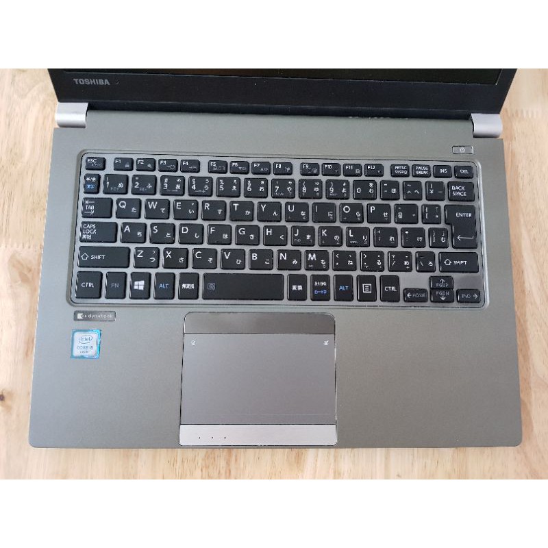 Toshiba Z30 gọn nhẹ 1.1kg pin lâu >5h mượt mát bền ổn định | BigBuy360 - bigbuy360.vn