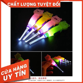 Ngoáy tai có đèn, đèn soi tai cho bé