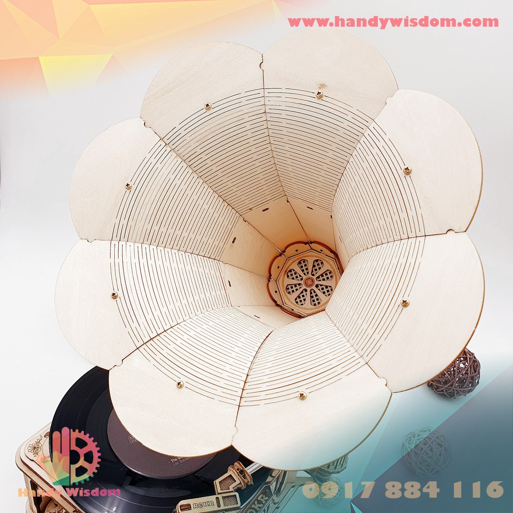 - Máy phát nhạc cổ điển - Robotime Classic Gramophone LKB01