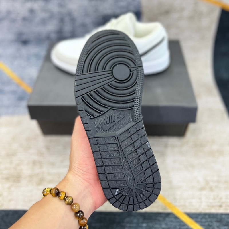 GIÀY JD XÁM VẠCH ĐEN 11 SC