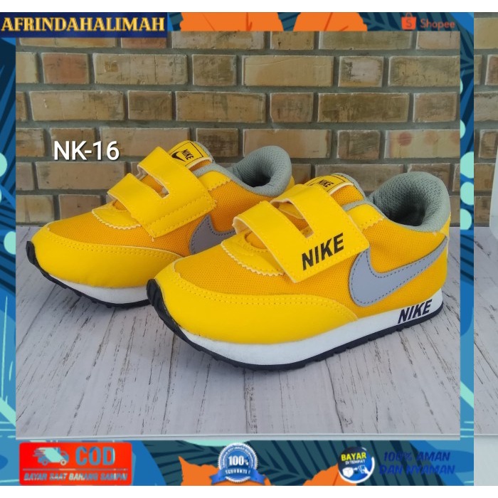 Giày Thể Thao Nike Màu Cam Thời Trang Cho Bé - 29