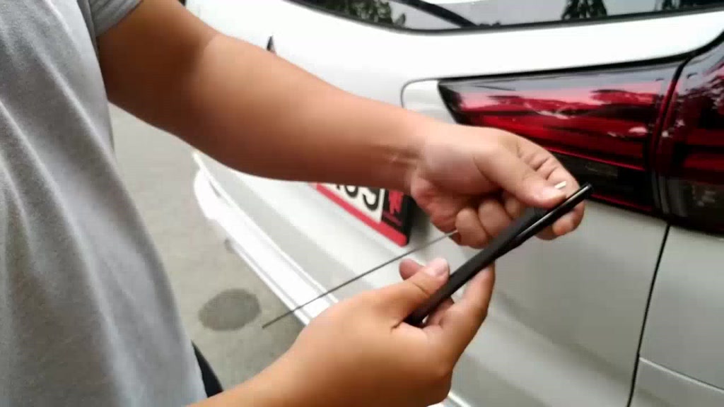 Lưỡi gạt mưa silicon có chốt chăn