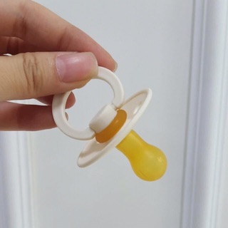 Ti giả Bib Hàn quốc