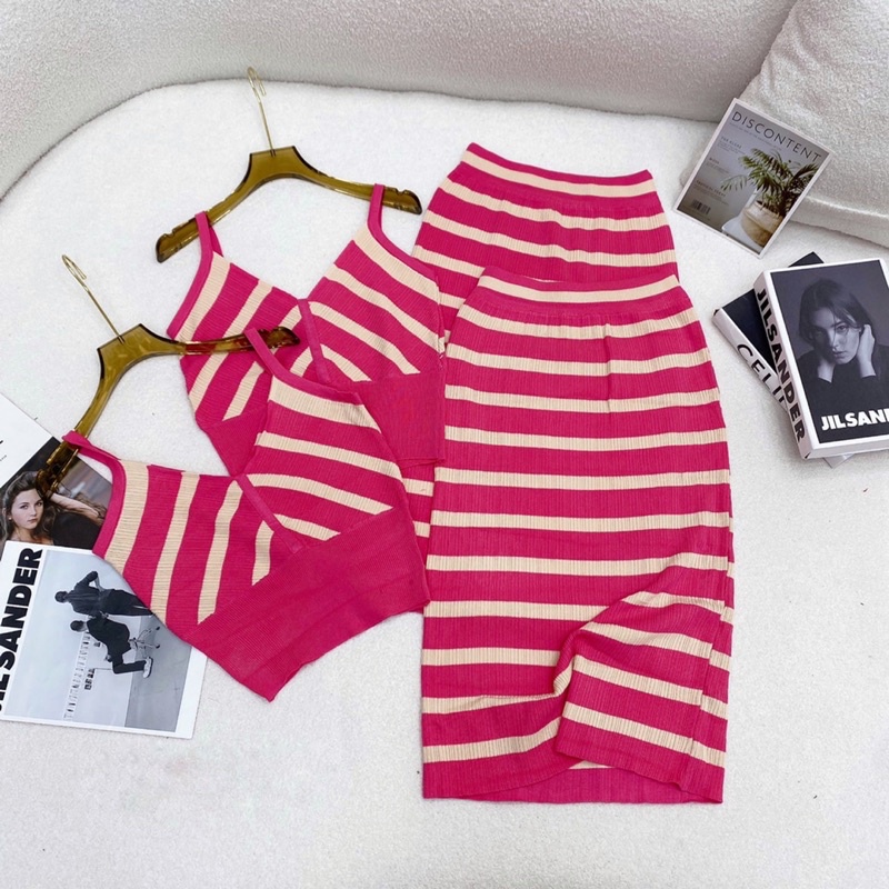 SET BỘ 2 DÂY CHÂN VÁY DÁNG DÀI LEN MONGTOGHI KẺ HỒNG SIÊU HOT