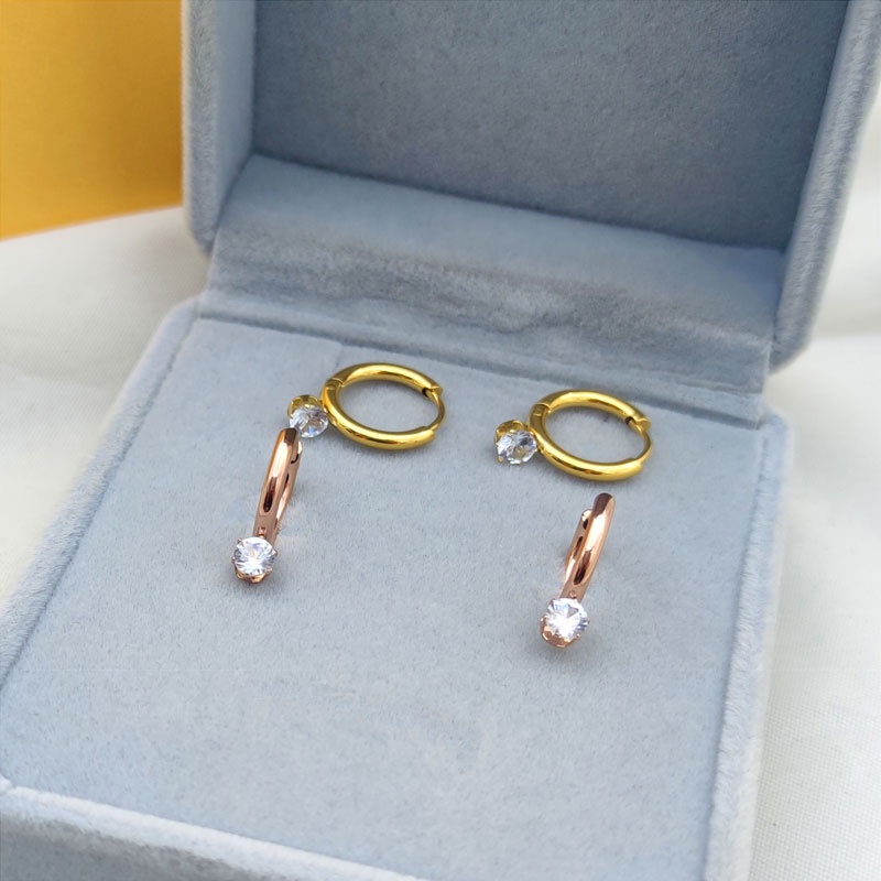 Khuyên Tai Lủng Lẳng Bằng Thép Không Gỉ | Bông Tai Sáu Móng Đính Kim Cương Giả Mini | Bông Tai Bằng Thép Titan Mạ Vàng 18K Thời Trang | Bông Tai Khóa Tròn Thời Trang Đơn Giản