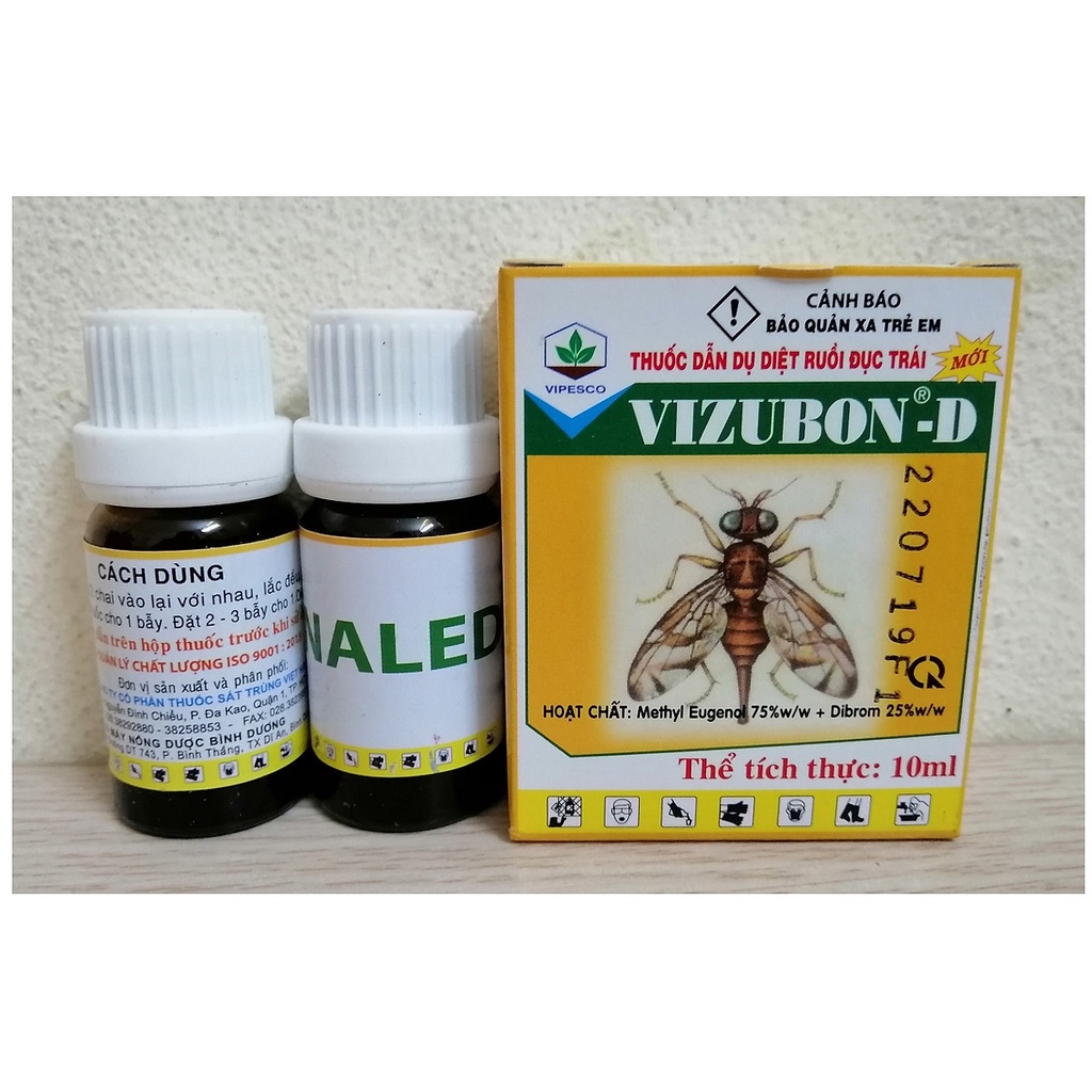 Combo thuốc dẫn dụ ruồi vàng đục trái Vizubon-D và 4 bẫy ruồi vàng đục trái