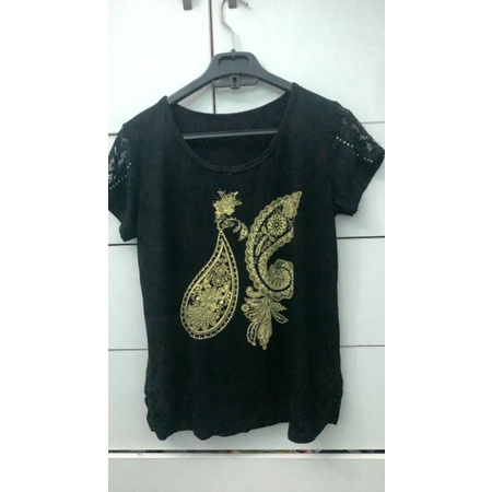 Thanh lý áo đen kiểu dể thương giá rẻ size L
