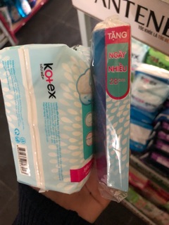 Băng vệ sinh kotex siêu mềm mỏng hết tặng