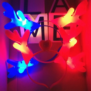 Gài tóc sừng hươu noel có đèn led cho bé