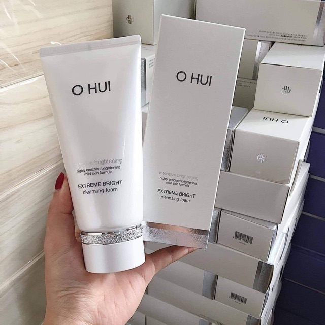 SỮA RỬA MẶT OHUI TRẮNG