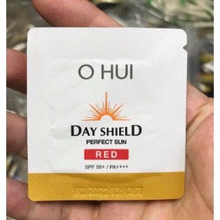 Combo 50 gói kem chống nắng OHUI Day Shield Perfect Sun SPF50+ PA++++ Black/ Red date 2024