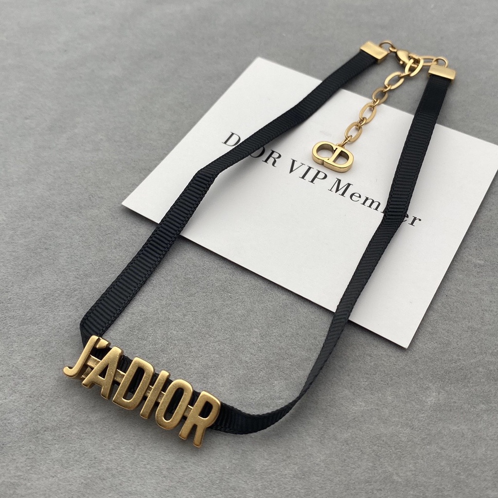 Vòng cổ Mặt Chữ Dior Thời Trang Thanh Lịch Đáng Yêu Chất Lượng Cao