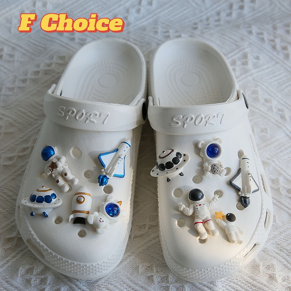 Jibbitz Bộ Phụ Kiện Khóa Trang Trí Dép crocs Hình Giày Hoạt Hình Dễ Thương