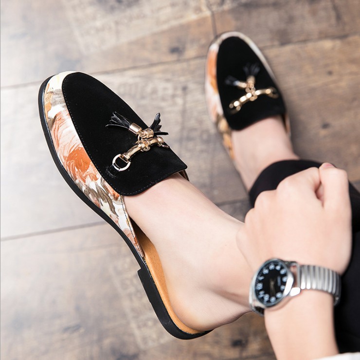 Giày sục in họa tiết hoa 3D [ GIÁ TẠI XƯỞNG ] kết hợp da lộn đính chuông kim loại. | BigBuy360 - bigbuy360.vn