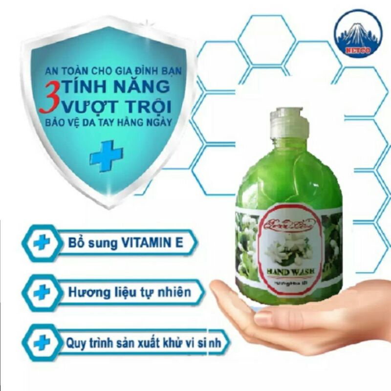 SỮA RỬA TAY QUEEN LOVE HƯƠNG DÂU 500ML