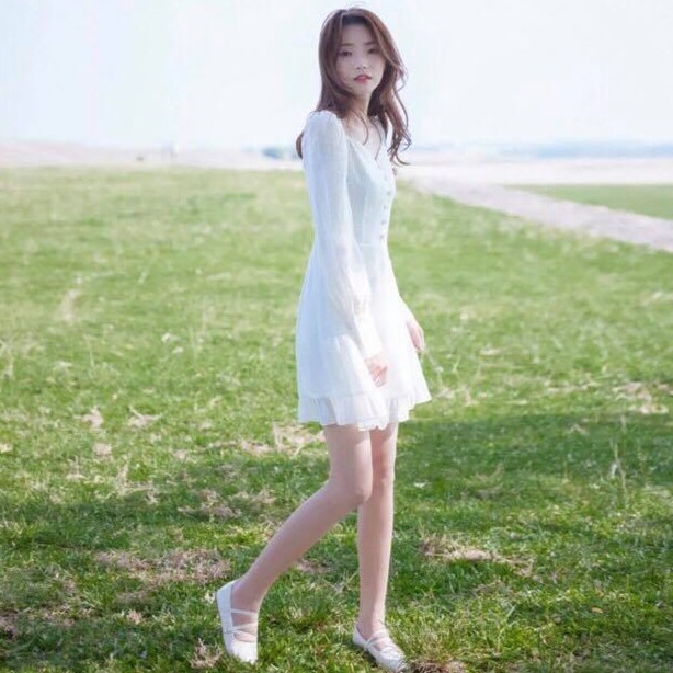 Đầm dự tiệc xòe tông trắng tựa thiên thần | BigBuy360 - bigbuy360.vn