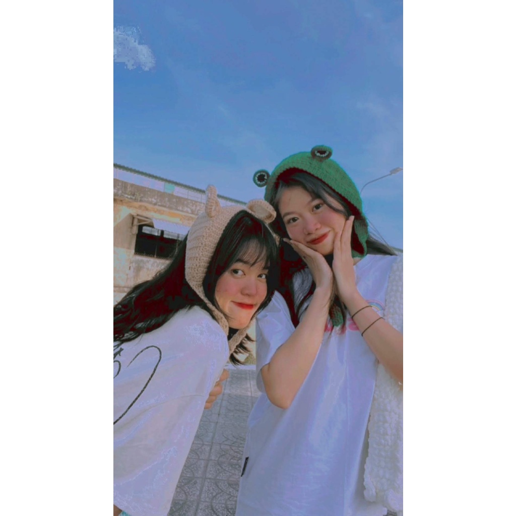 Khăn trùm đầu hình con ếch bằng len