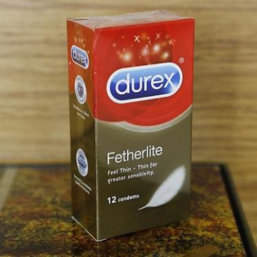 Bao cao su [COMBO 2 HỘP] DUREX Fetherlite Ultima  siêu mỏng 12bao / 1 hộp