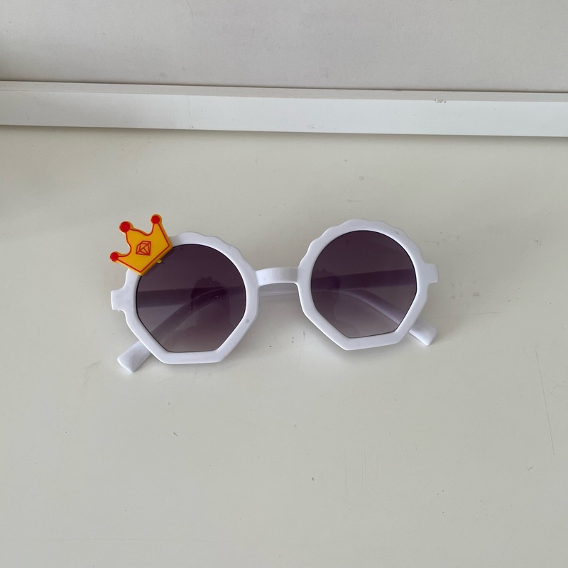 Kính Mát Hình Vương Miện Bảo Vệ Mắt Cho Bé 2-5 Tuổi