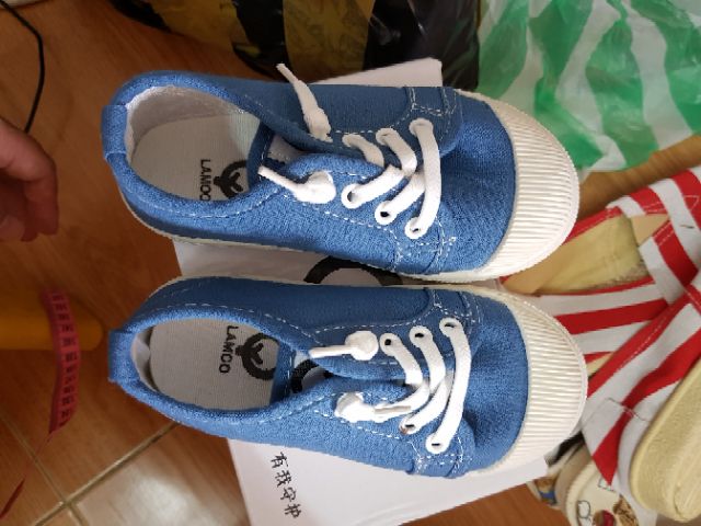 GIÀY THỂ THAO BÉ