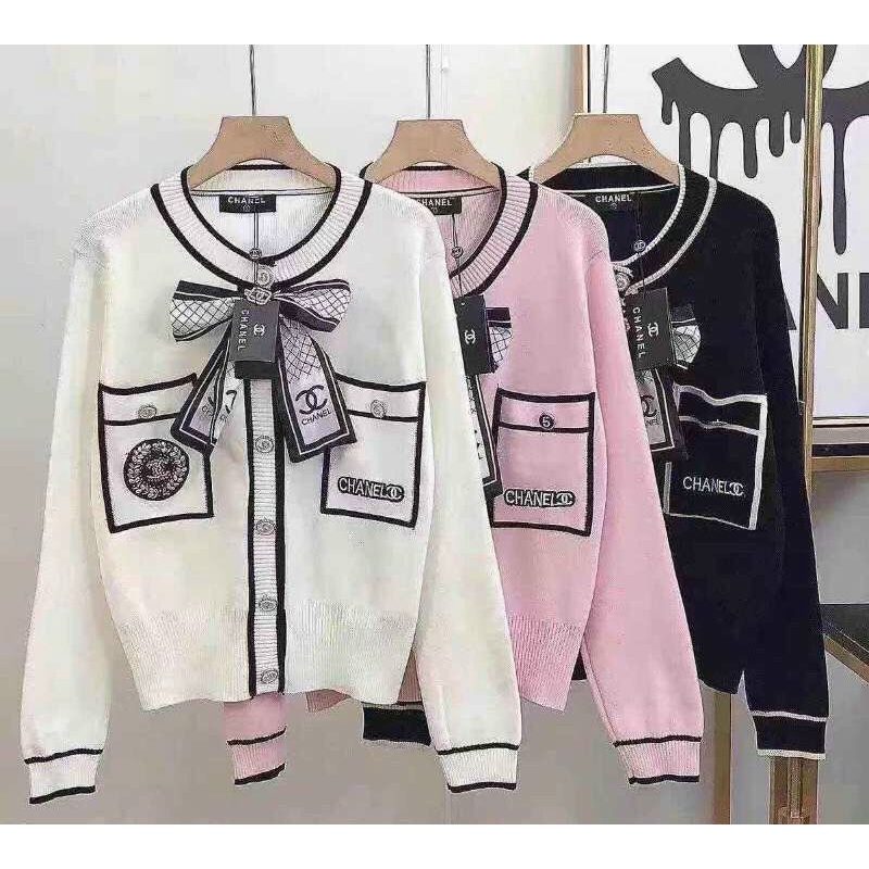 Áo Len Nữ Ms.3467 Áo Dáng Lửng Phối Viền Đen Cá Tính, Kết Hợp Túi Hai Bên Cũng Logo Nôit Bật, Chất Len Mềm Mịn
