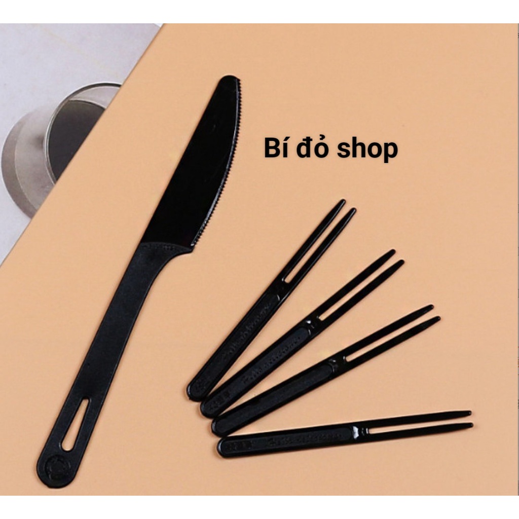 Set 10 bộ DAO NĨA nhựa HELLO dùng cắt bánh