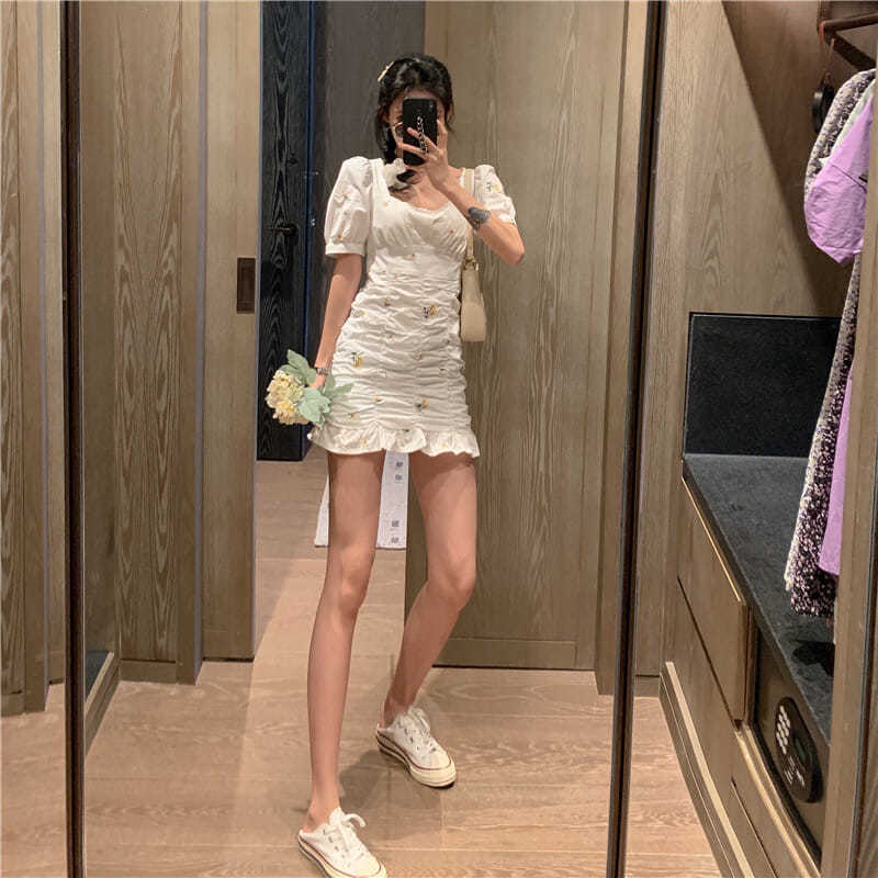 Đầm COZOKC tay phồng cổ vuông họa tiết hoa phong cách cổ điển