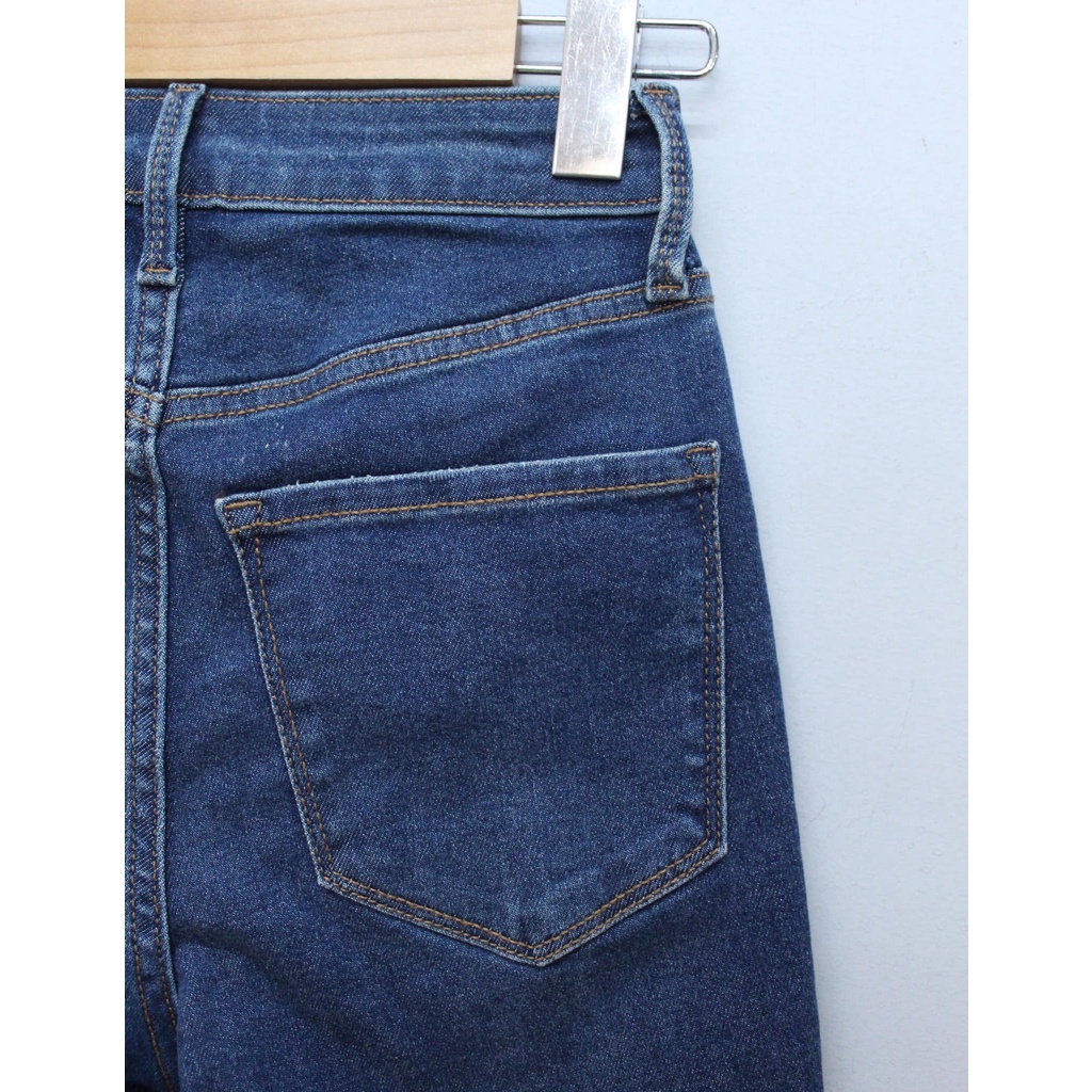 Q8695 - Quần jean skinny vừa Old Navy rách gối lai kiểu