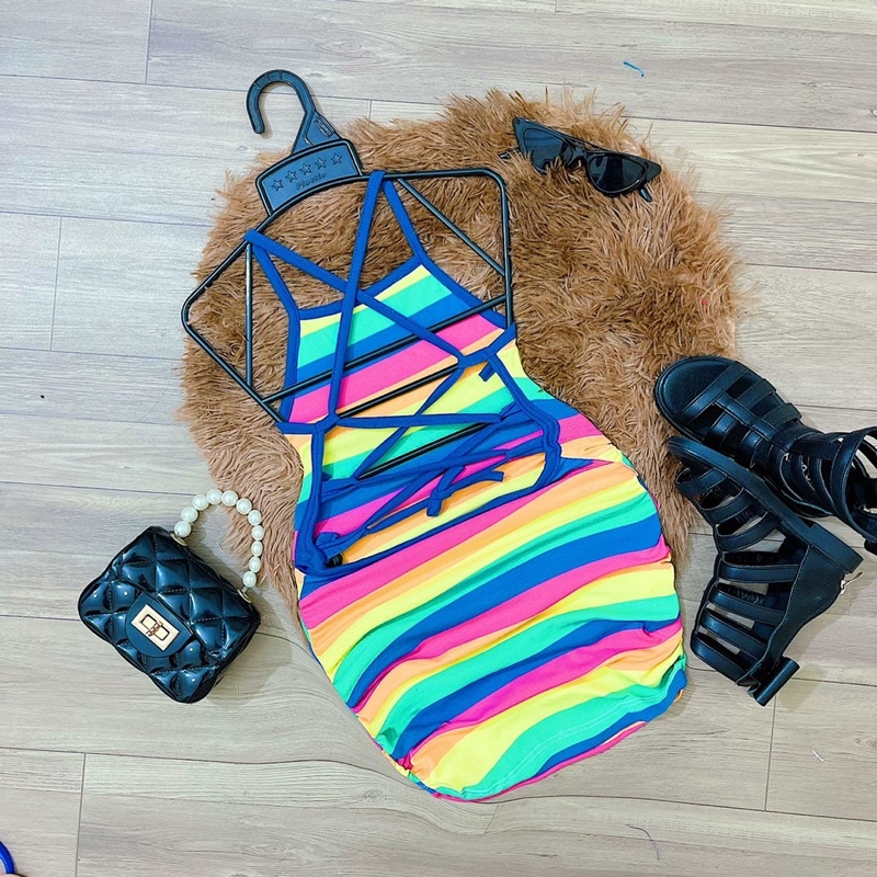 Đầm body hở lưng cho be gái