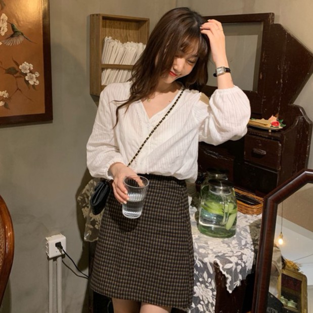 Xiaozhainv Áo sơ mi tay dài xẻ cổ chữ V dáng rộng phong cách thời trang cho phái nữ