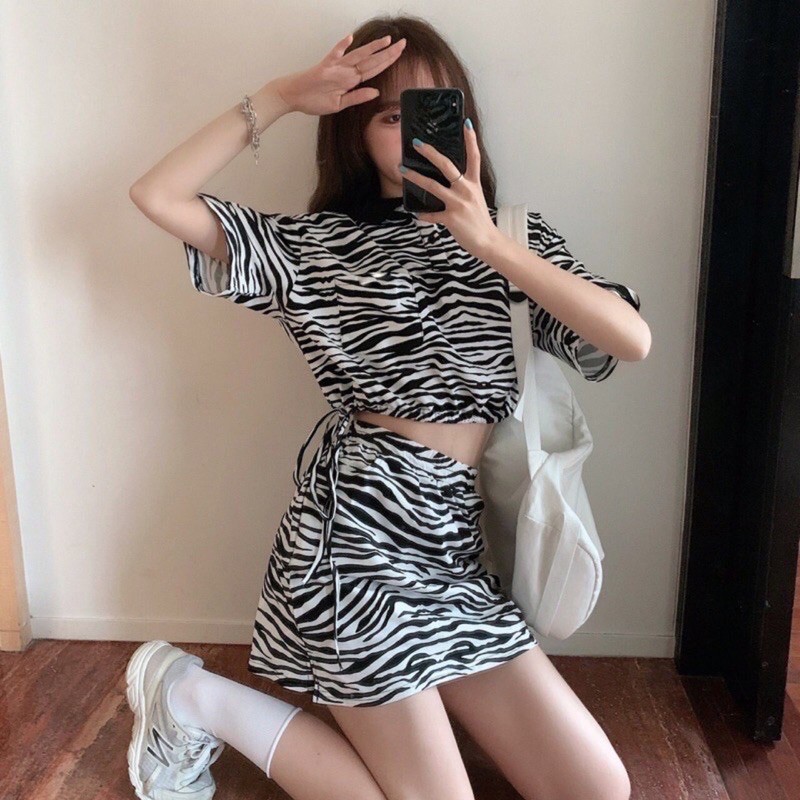 ✅❤️(KHÔNG HỞ BỤNG)SET VÁY NGỰA VẰN CÓ QUẦN TRONG | BigBuy360 - bigbuy360.vn