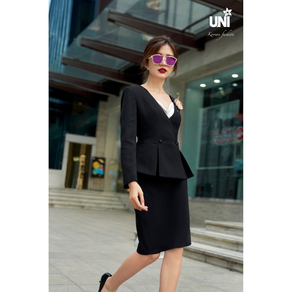 Áo Vest Nữ UNIVTH Công Sở Cổ Chữ V Chiết Eo Sang Trọng 9V0201 Uni Korean Fashion