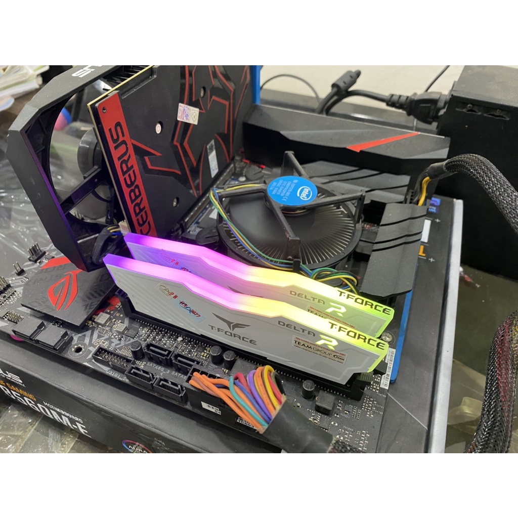 [SIÊU ĐẸP] Ram T-Force Delta RGB DDR4 8GB 3200 màu trắng led RGB siêu đẹp hàng chính hãng bảo hành 36 tháng