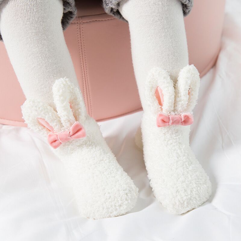 Vớ nhung san hô mùa đông chống trượt đính nơ tai thỏ dễ thương giữ nhiệt cho bé sơ sinh