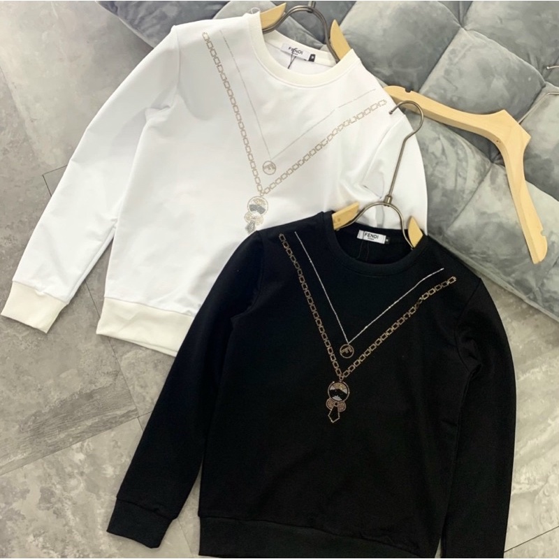 Áo nỉ dài tay thời trang nam nữ có hoạ tiết, Áo thu đông mầu trắng phong cách hàn quốc btshop từ 45 đến 75 kg.