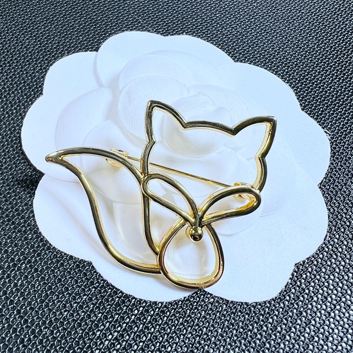 Trâm Cài Áo Hình Con Cáo Thời Trang Cho Nữ